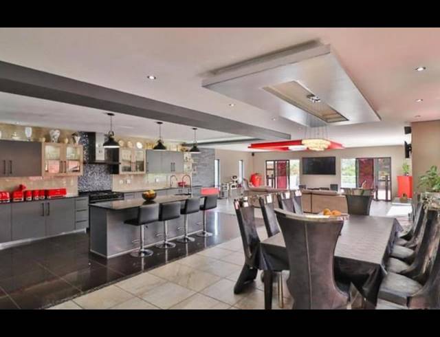 5 BEDROOM HOUSE FOR SALE IN BASSONIA